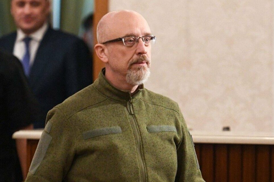 “Вас обдурили та зрадили”,– міністр оборони України звернувся до російських військових